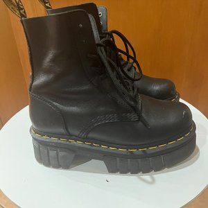 Dr Martens Jadon boot smooth leather platform
